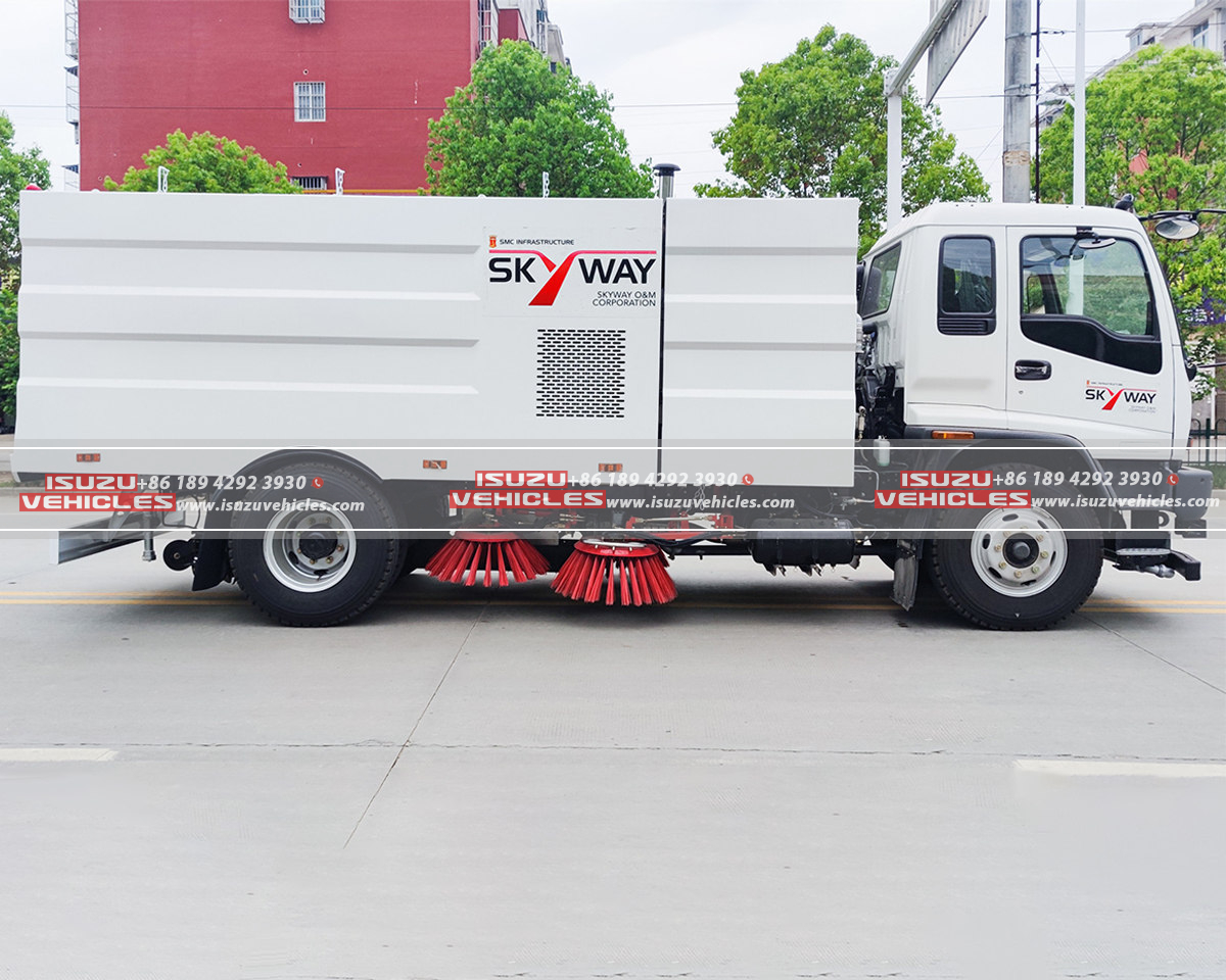 ISUZU 16CBM Forward Street Sweeper Container ISUZU 16CBM Forward Street Sweeper Container