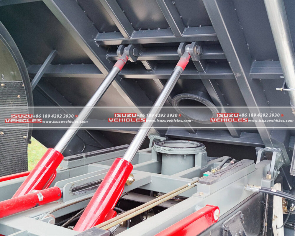 ISUZU 16CBM Forward Street Sweeper Pressure Pump