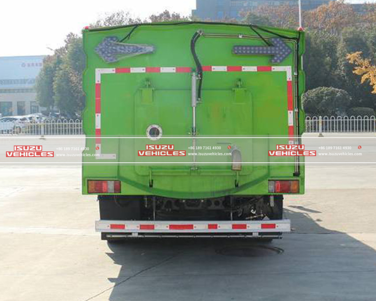 ISUZU 3CBM Wet Sweeper Truck Back ISUZU 3CBM Wet Sweeper Truck Back