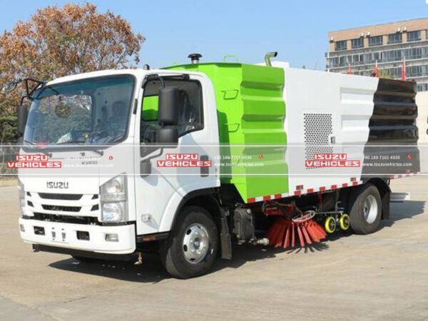 ISUZU 3CBM Wet Sweeper Truck Side Left