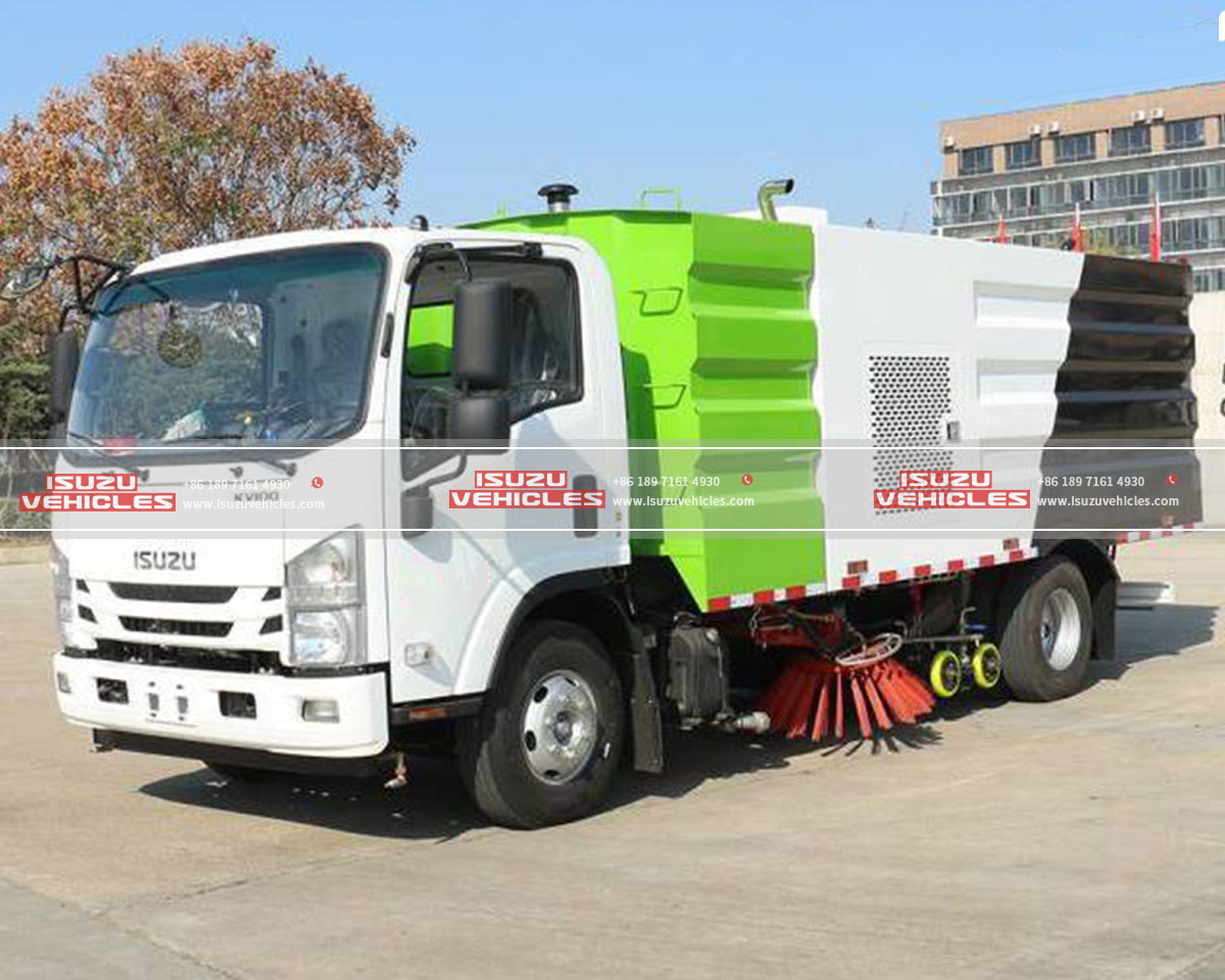 ISUZU 3CBM Wet Sweeper Truck Side Left ISUZU 3CBM Wet Sweeper Truck Side Left