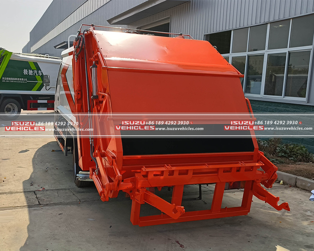 ISUZU 4CBM Trash Compactor Truck Loader ISUZU 4CBM Trash Compactor Truck Loader