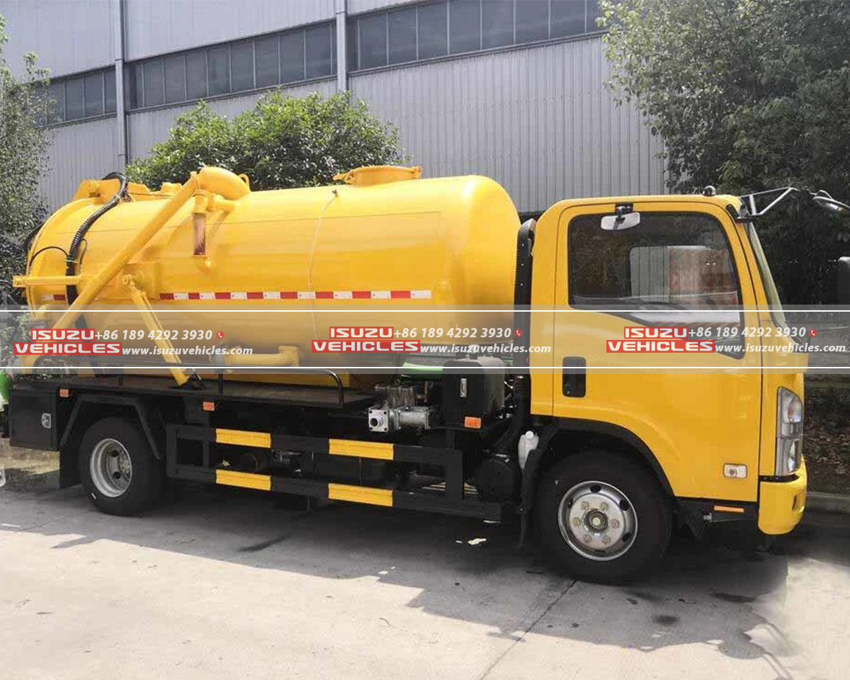 ISUZU 6000L Drain Jetting Truck Side ISUZU 6000L Drain Jetting Truck Side