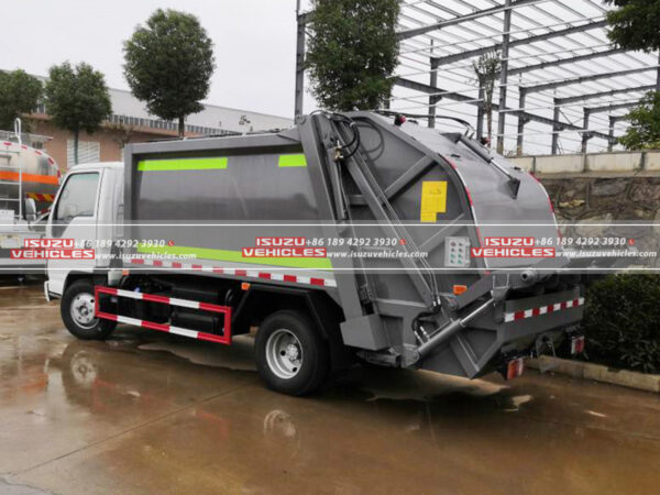 ISUZU 6CBM Rear Loader Garbage Truck Back Side