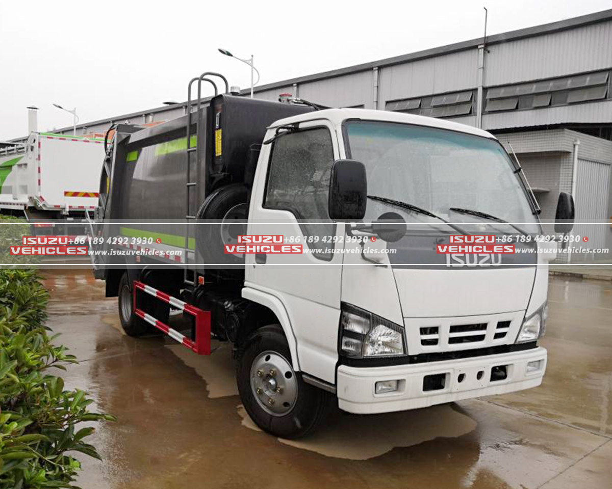 ISUZU 6CBM Rear Loader Garbage Truck Left ISUZU 6CBM Rear Loader Garbage Truck Left