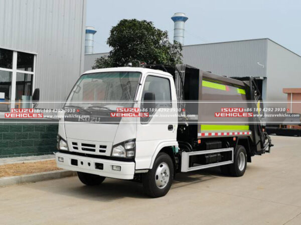 ISUZU 6CBM Rear Loader Garbage Truck Right