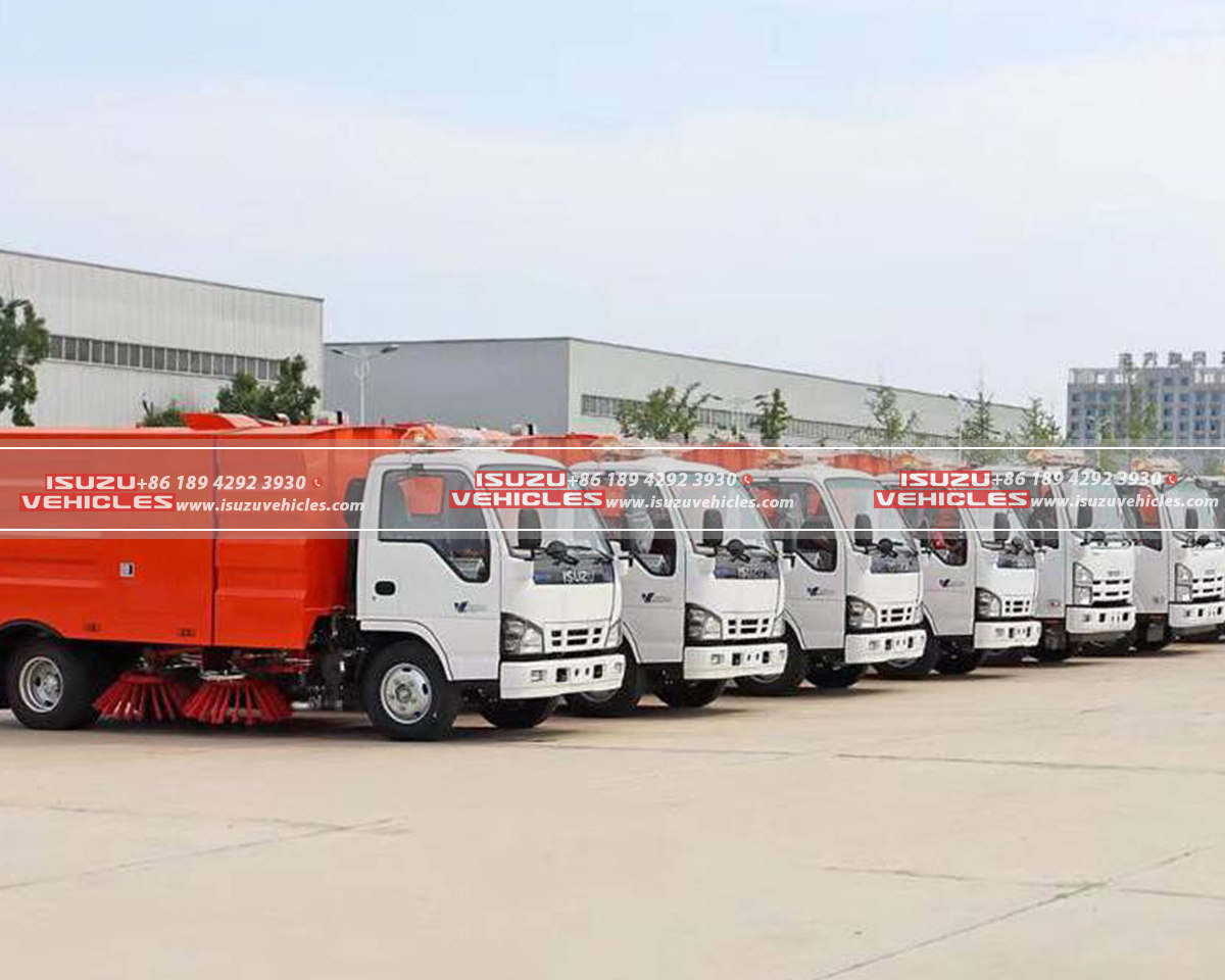 ISUZU 8CBM Road Cleaning Truck Team Front ISUZU 8CBM Road Cleaning Truck Team Front
