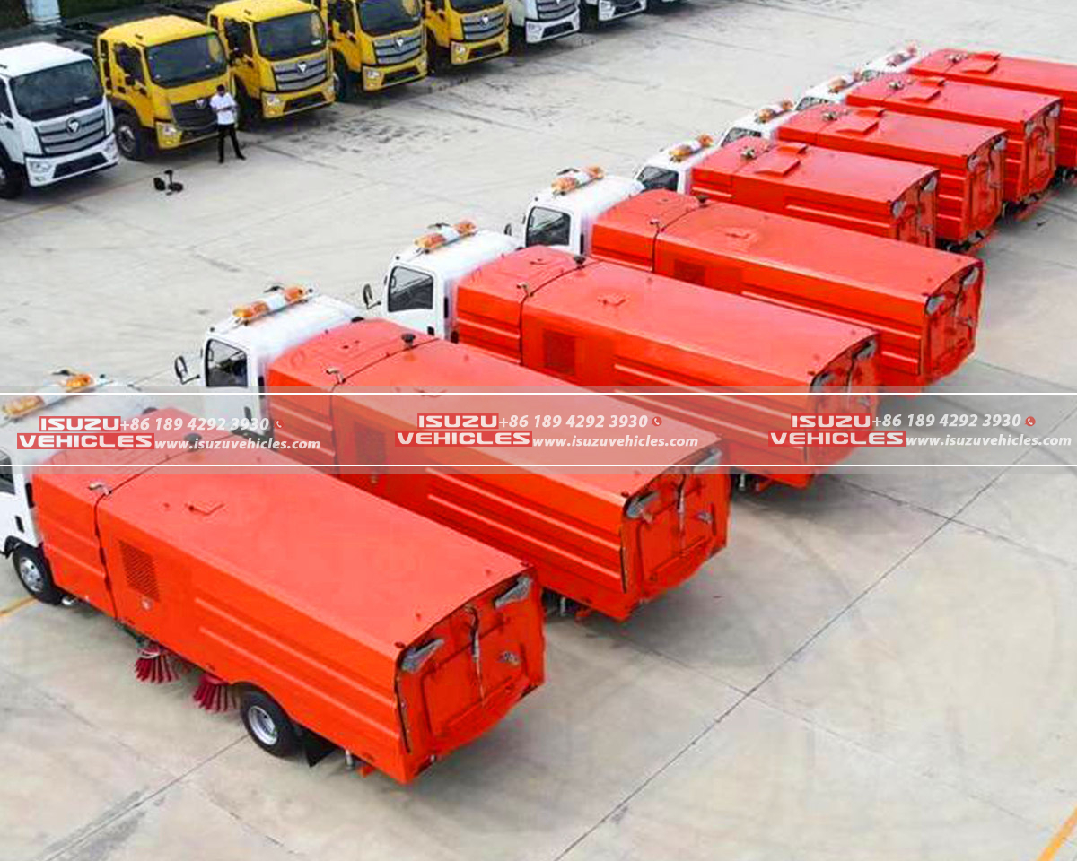 ISUZU 8CBM Road Cleaning Truck Team ISUZU 8CBM Road Cleaning Truck Team