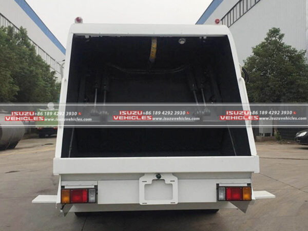 ISUZU 8CBM Rubbish Compressor Truck Back