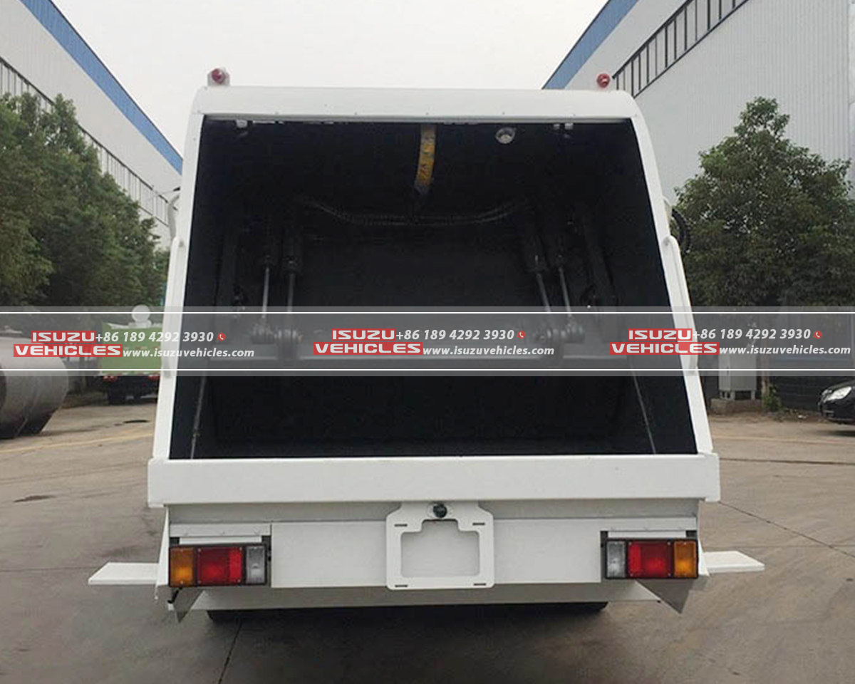 ISUZU 8CBM Rubbish Compressor Truck Back ISUZU 8CBM Rubbish Compressor Truck Back