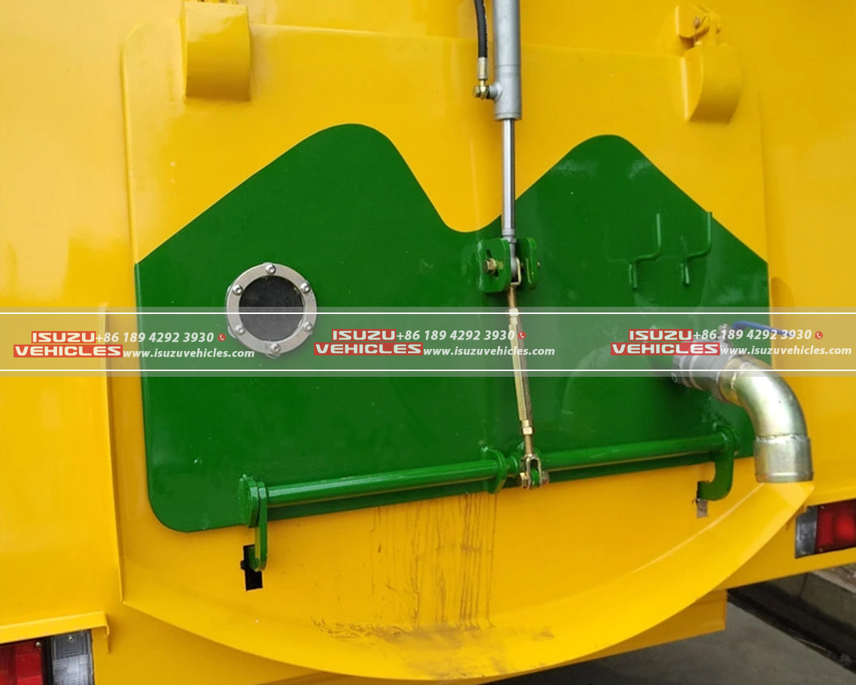 ISUZU 8CBM Sweeper Washing Truck Back Details ISUZU 8CBM Sweeper Washing Truck Back Details
