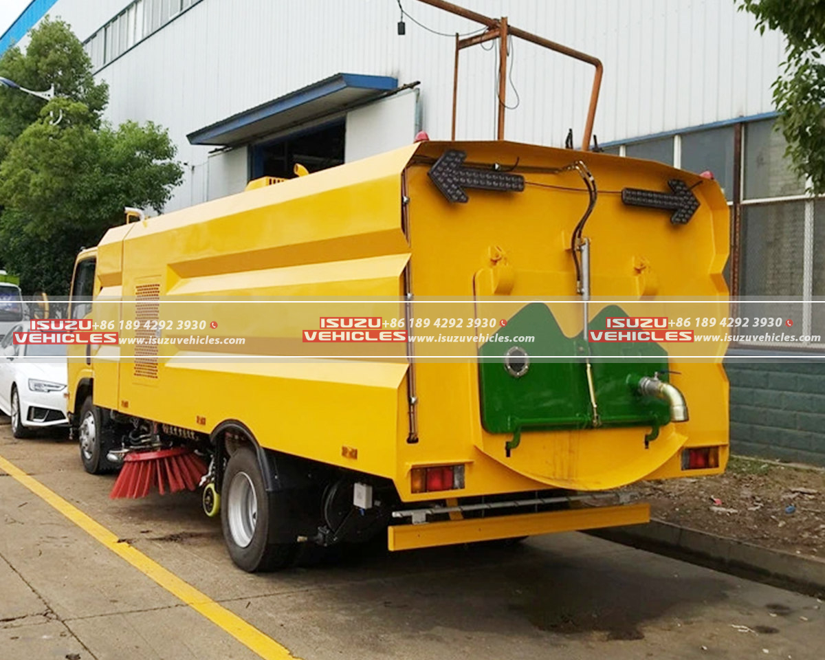 ISUZU 8CBM Sweeper Washing Truck Back ISUZU 8CBM Sweeper Washing Truck Back