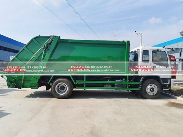 ISUZU FTR Waste Compactor Truck Body