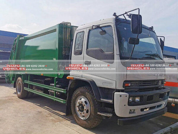 ISUZU FTR Waste Compactor Truck Side