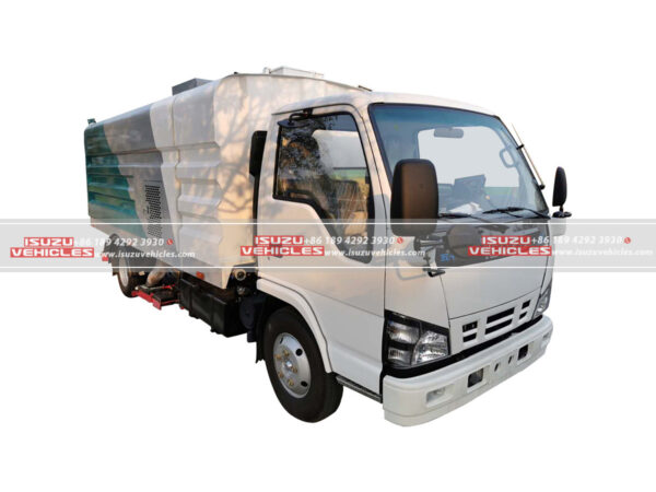 ISUZU NFR Vacuum Street Sweeper
