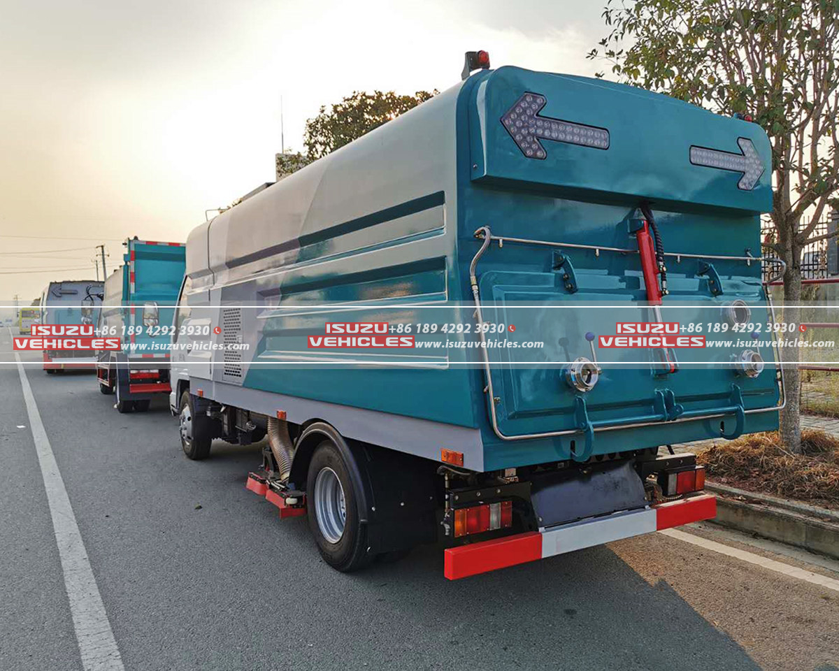 ISUZU NFR Vacuum Street Sweeper Back ISUZU NFR Vacuum Street Sweeper Back