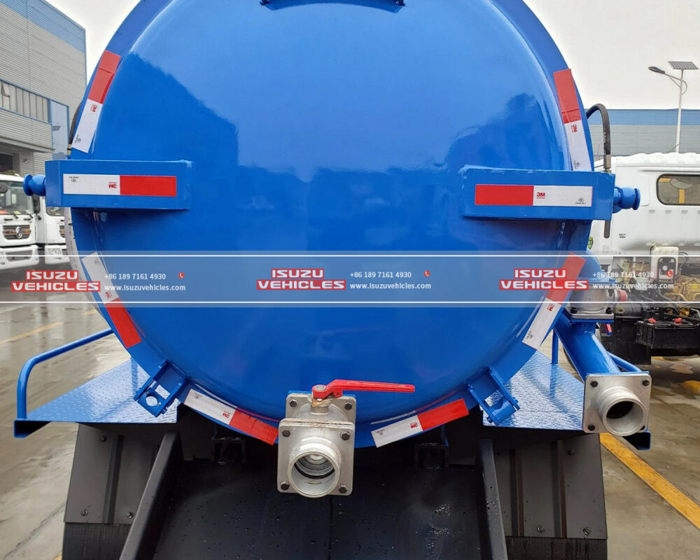 ISUZU NKR Sewage Pump Truck Back