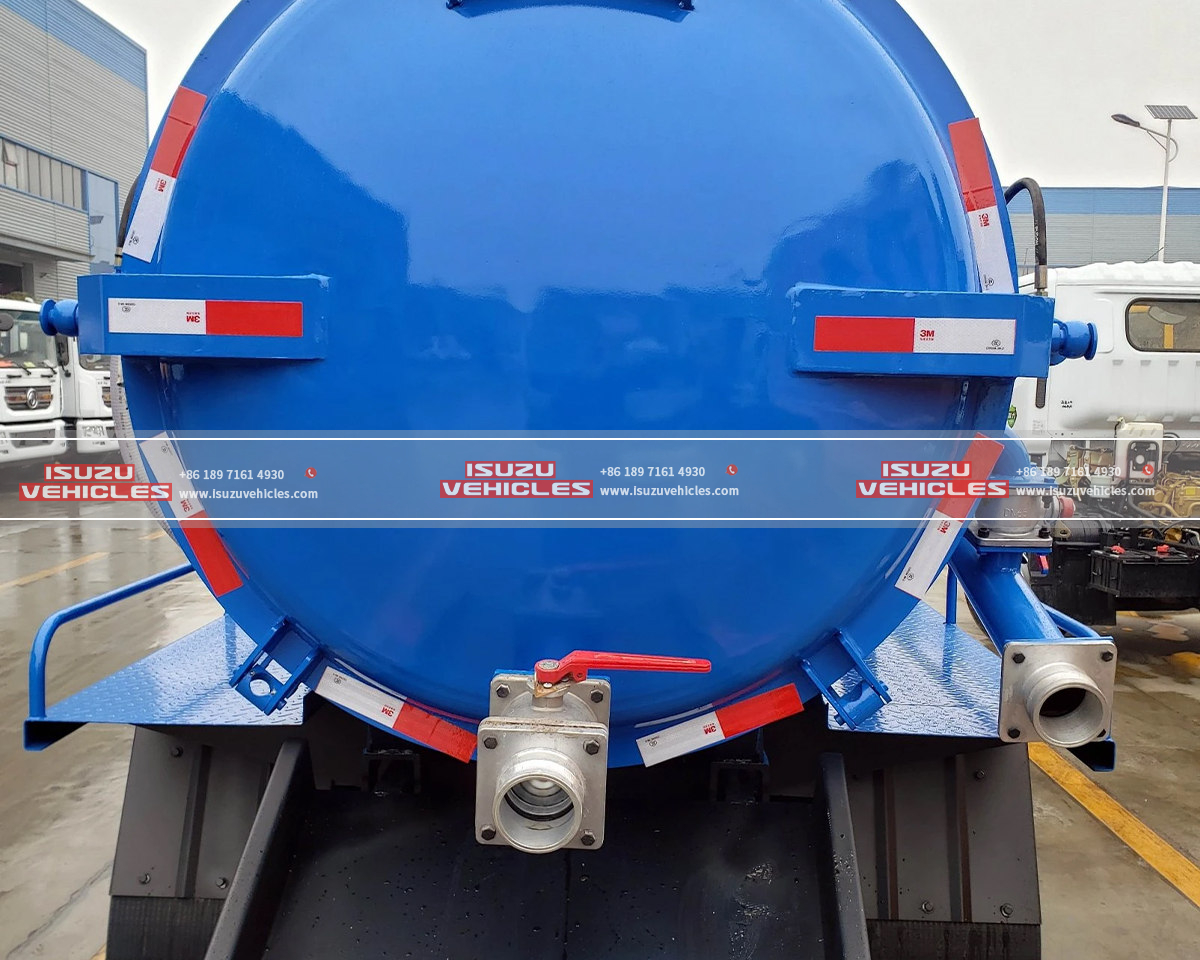 ISUZU NKR Sewage Pump Truck Back ISUZU NKR Sewage Pump Truck Back