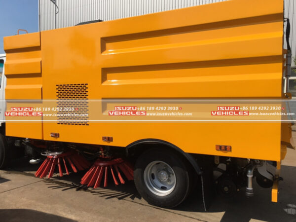 ISUZU Road Sweeper Cleaner Truck (3)