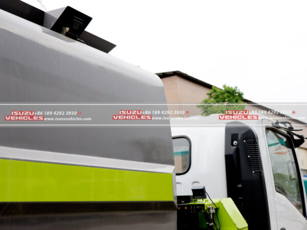 ISUZU Rufuse Side Loader Truck Container Details