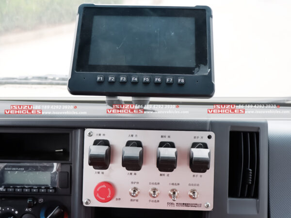 ISUZU Rufuse Side Loader Truck Dashboard