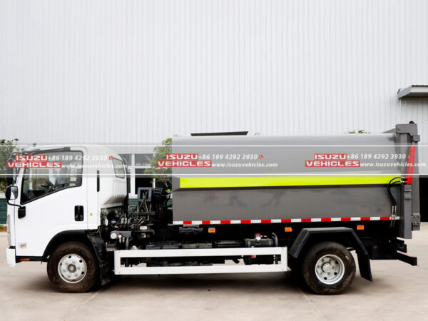 ISUZU Rufuse Side Loader Truck Side View