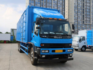 ISUZU 10 Meter Van Box Cargo Truck