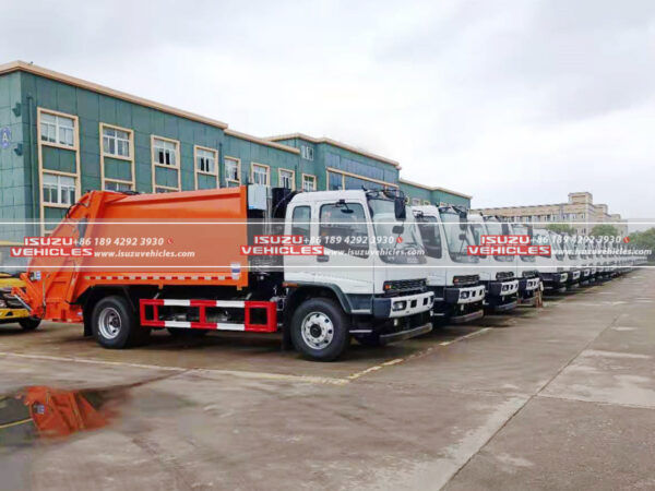 ISUZU 10CBM Refuse Compactor Truck Team