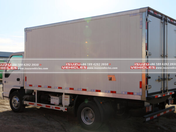 Carrocería de camión con caja refrigeradora ISUZU 14 CBM