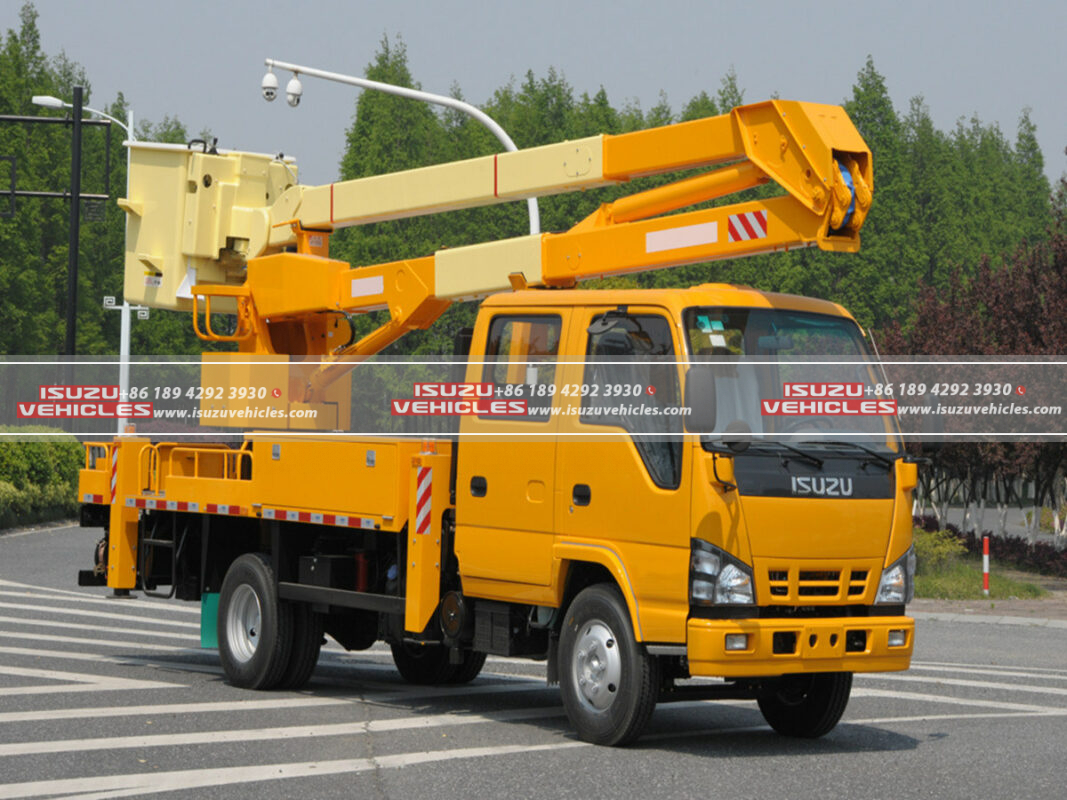 ISUZU 15M Insulated Bucket Truck