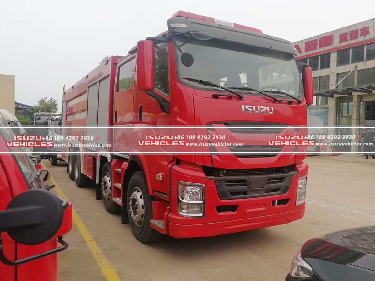ISUZU 24 Ton Foam Fire Truck Left ISUZU 24 Ton Foam Fire Truck Left