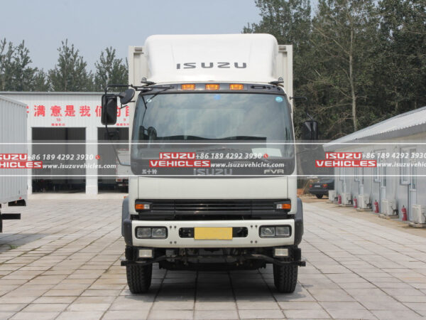 ISUZU 26 CBM Van Box Cargo Truck Tractor