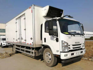ISUZU 28 CBM Refrigerator Box Truck
