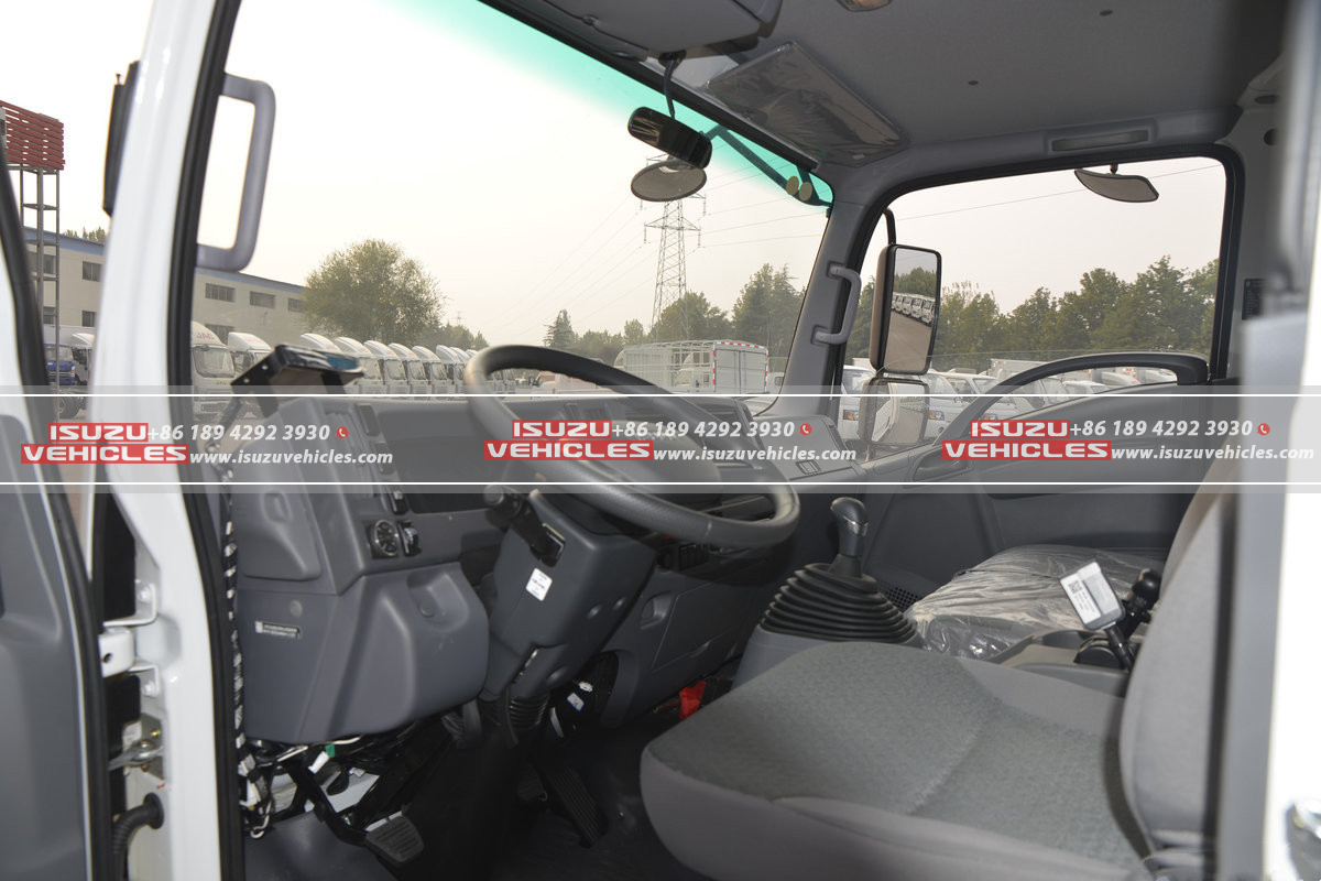 ISUZU 36 CBM Refrigerated Box Truck Cab ISUZU 36 CBM Refrigerated Box Truck Cab