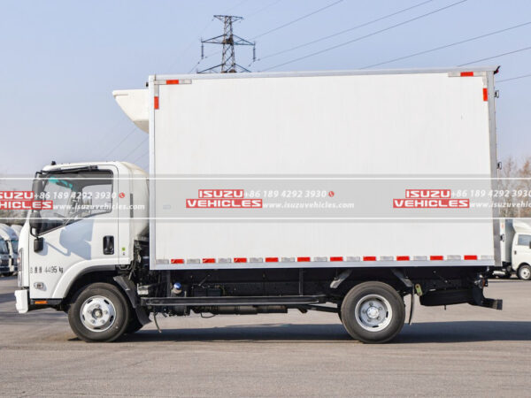 ISUZU 4 Meter Refrigerated Cargo Delivery Truck Body