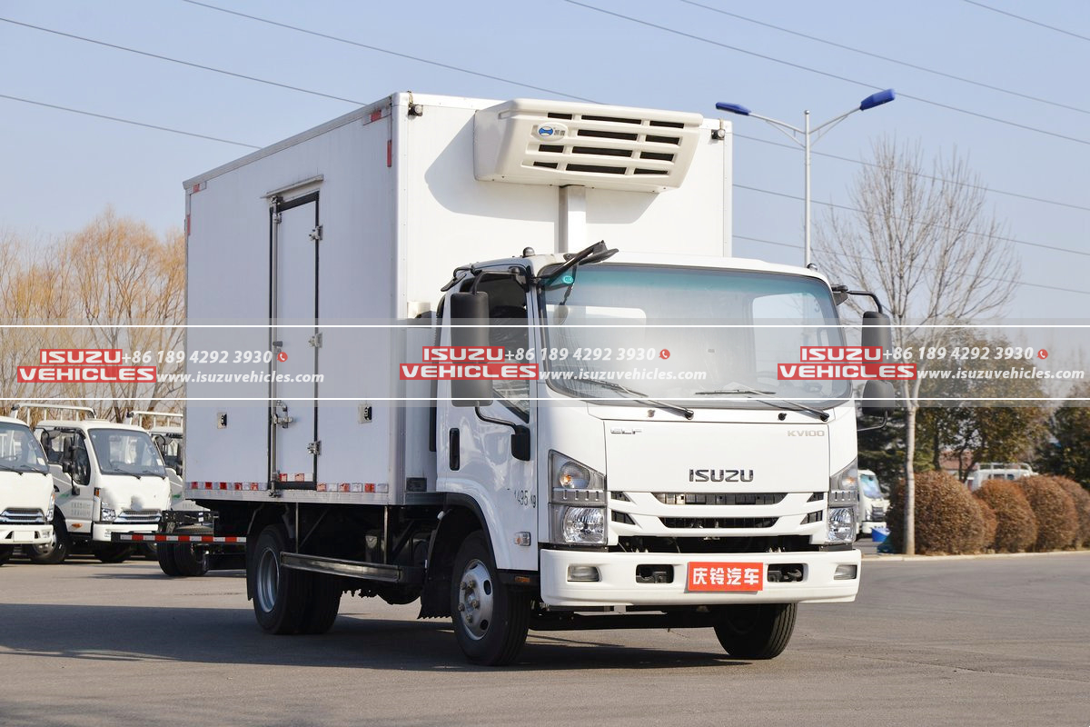 ISUZU 4 Meter Refrigerated Cargo Delivery Truck Right ISUZU 4 Meter Refrigerated Cargo Delivery Truck Right