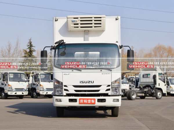 ISUZU 4 Meter Refrigerated Cargo Delivery Truck Tractor