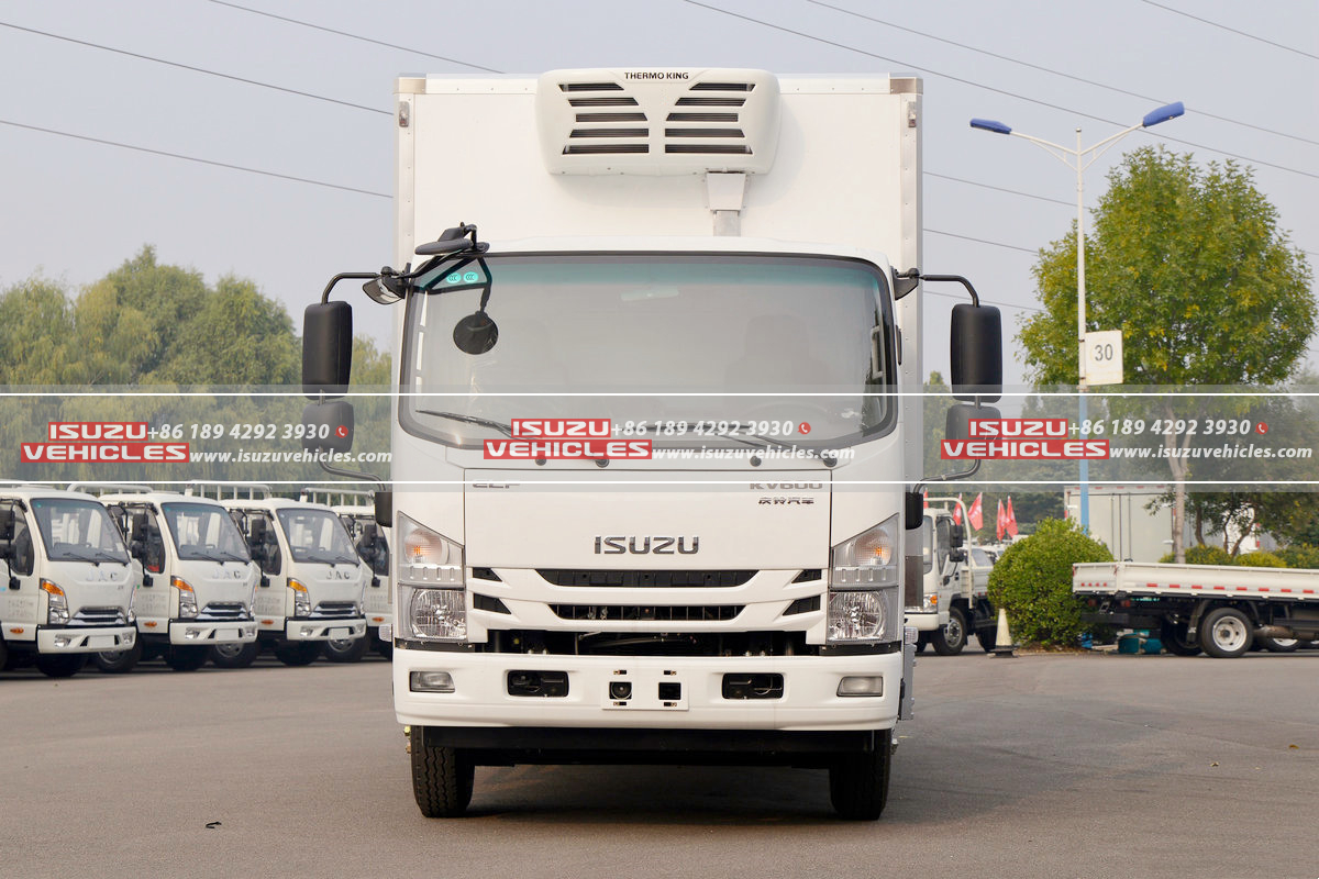 ISUZU 4 Meter Refrigerator Delivery Van Truck KV 600 Tractor ISUZU 4 Meter Refrigerator Delivery Van Truck KV 600 Tractor