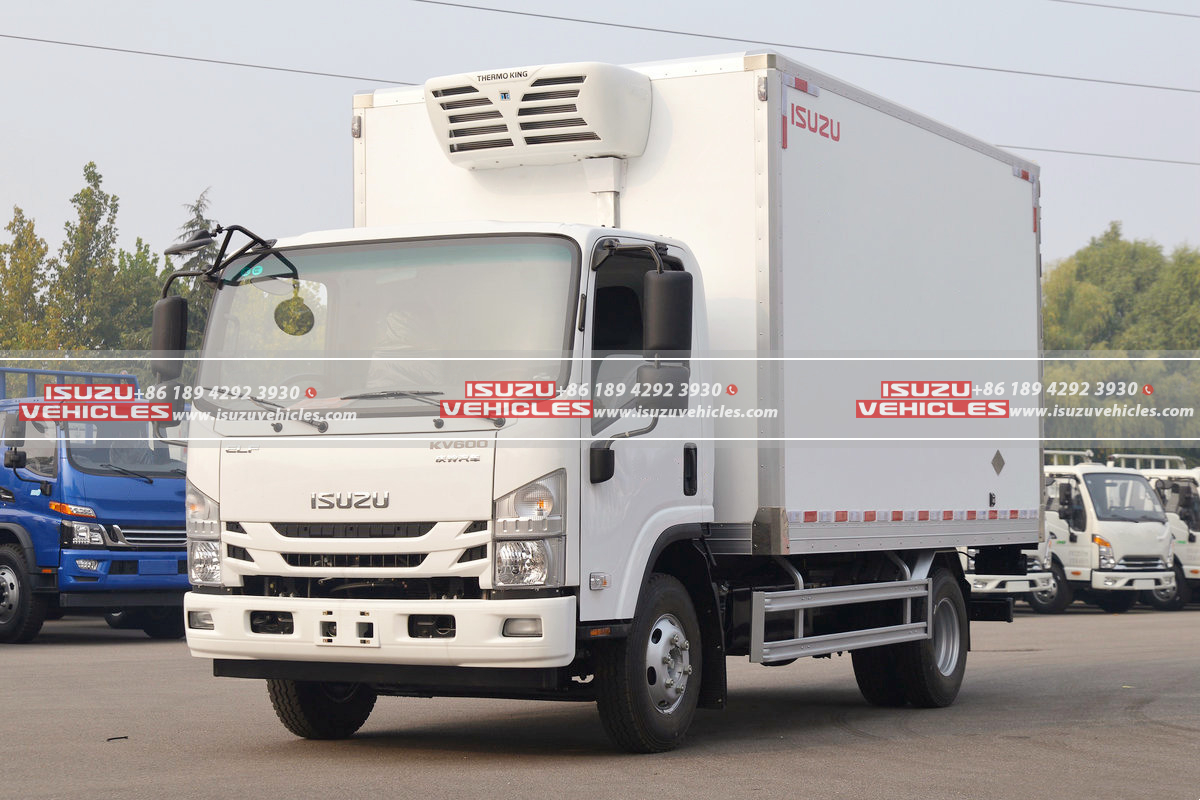 ISUZU 4 Meter Refrigerator Delivery Van Truck ISUZU 4 Meter Refrigerator Delivery Van Truck