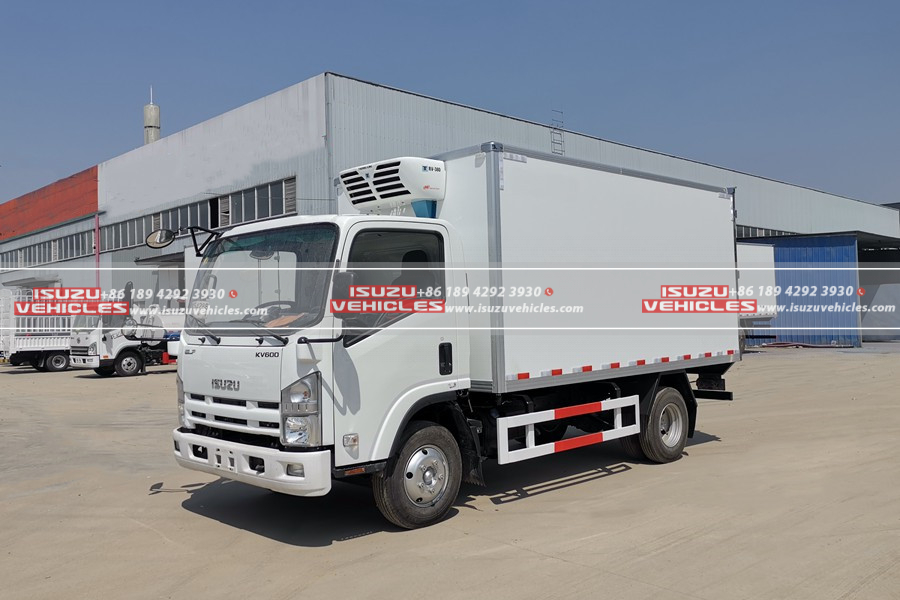 ISUZU 4.2 Meter Freezer Box Truck ISUZU 4.2 Meter Freezer Box Truck