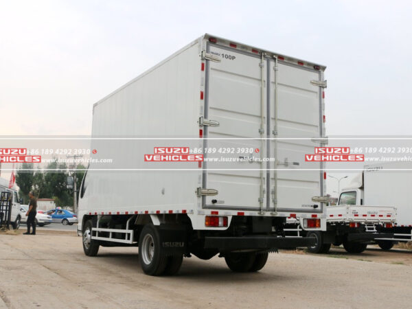 ISUZU 4.3 Meter Single-Row Box Cargo Light Truck Left Back
