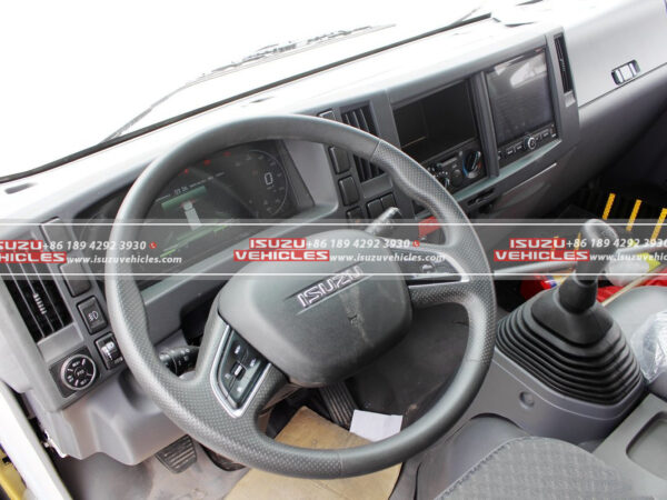ISUZU 5-10 CBM Cube Van Caged Box Truck Dashboard