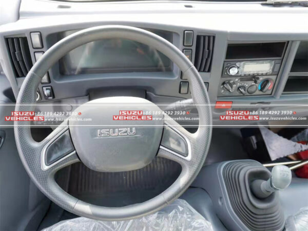 ISUZU 5 Meter Refrigerated Van Truck Cab