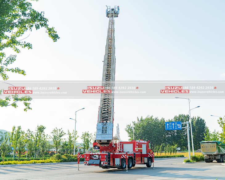 ISUZU 54M Aerial Ladder firefighting vehicle (2) ISUZU 54M Aerial Ladder firefighting vehicle (2)