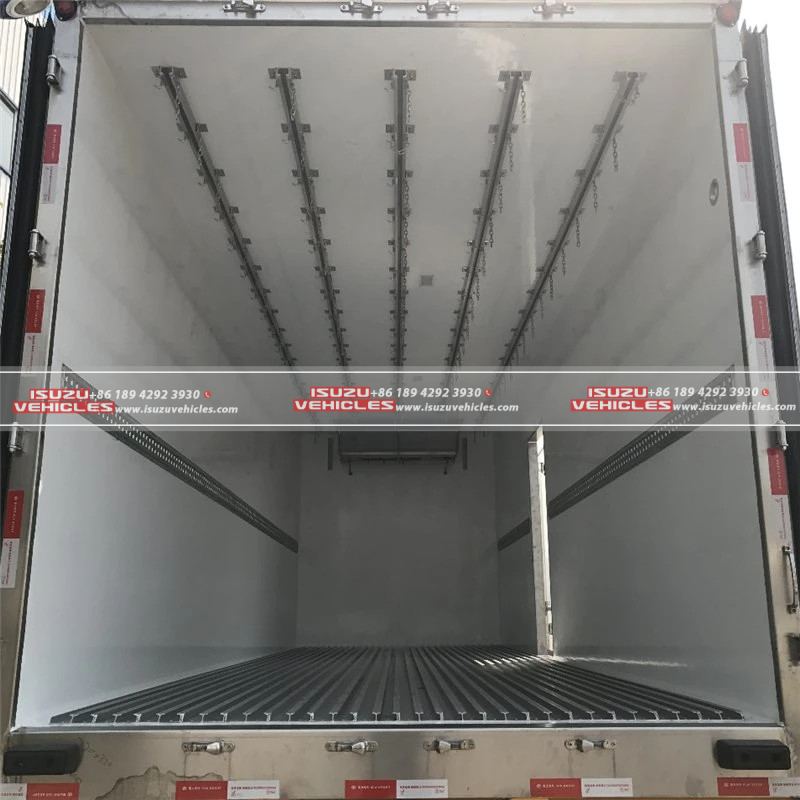 ISUZU 6 Ton Fresh Vegetables and Meats Transport Refrigerator Truck Inside ISUZU 6 Ton Fresh Vegetables and Meats Transport Refrigerator Truck Inside