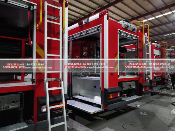 ISUZU 6000Kgs Dry Powder Fire Truck