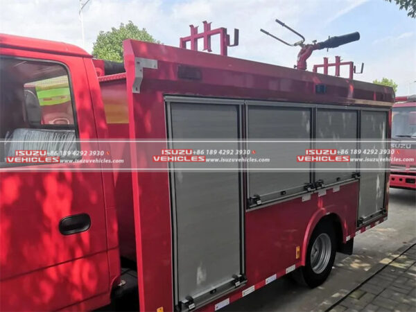 ISUZU 8 Ton Water Tank Foam Fire Truck Body