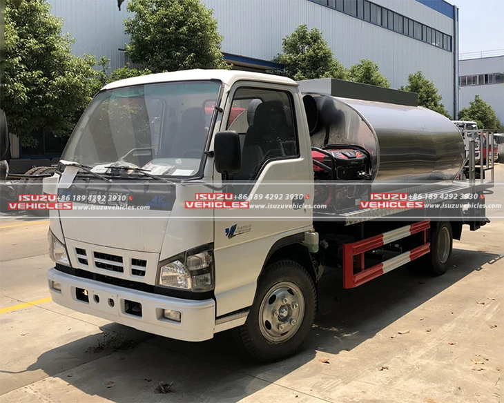 ISUZU Asphalt Distributor Truck Front