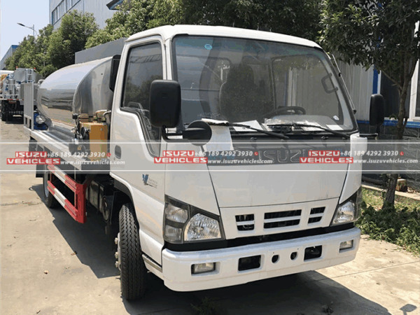 ISUZU Asphalt Distributor Truck Head