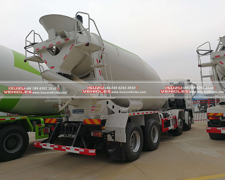 ISUZU Concrete Mixer Truck Back ISUZU Concrete Mixer Truck Back